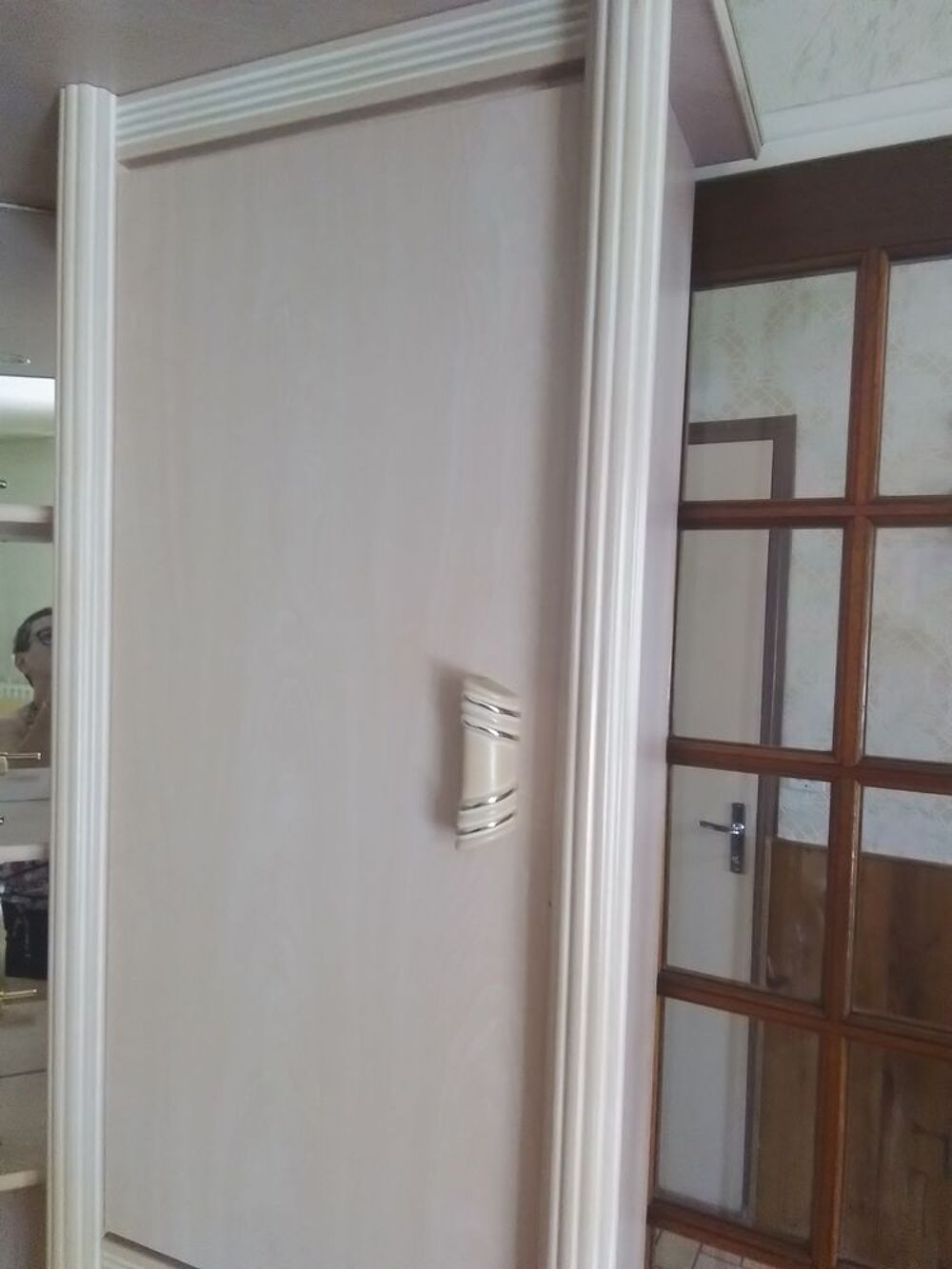 Meuble d'angle en cerus&eacute; beige ros&eacute; en trois parties Meubles