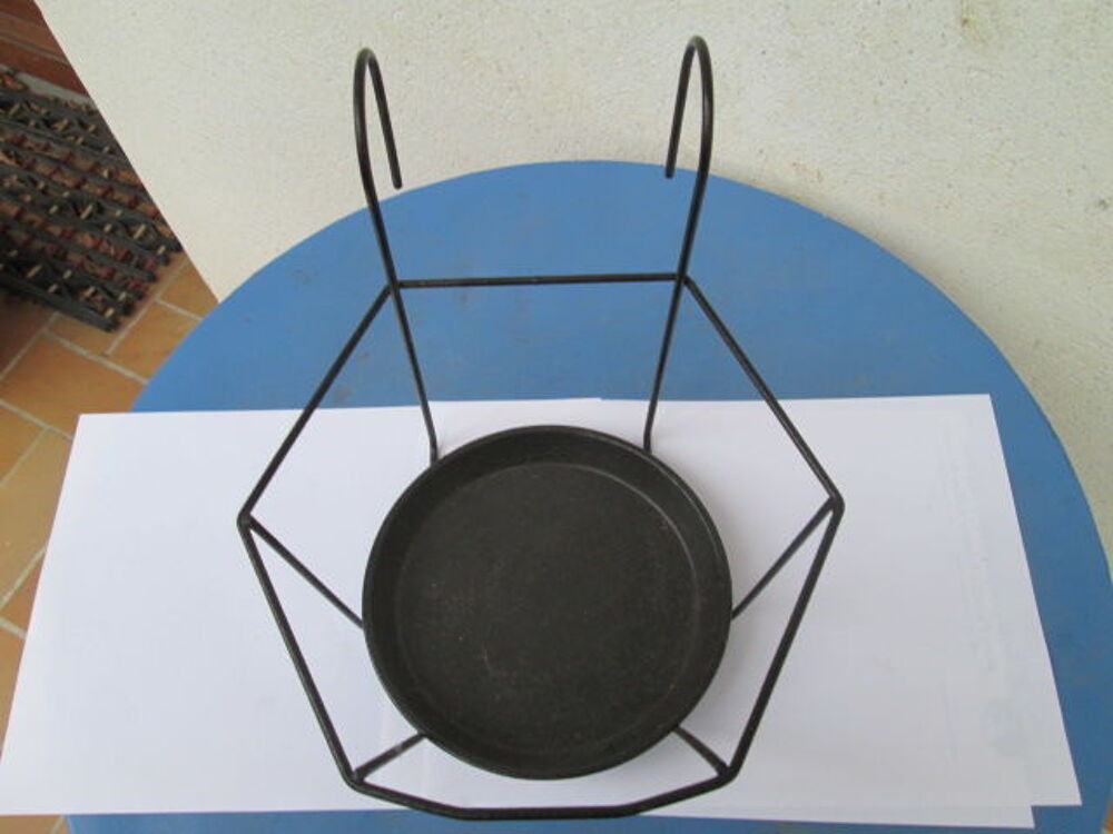 Porte-pot Fer Forg&eacute;	
Jardin