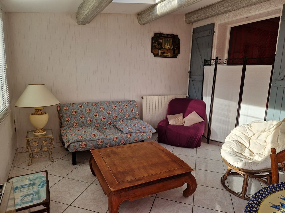 Vente Maison Servian Jolie petite maison avec piscine sur terrain clos Servian