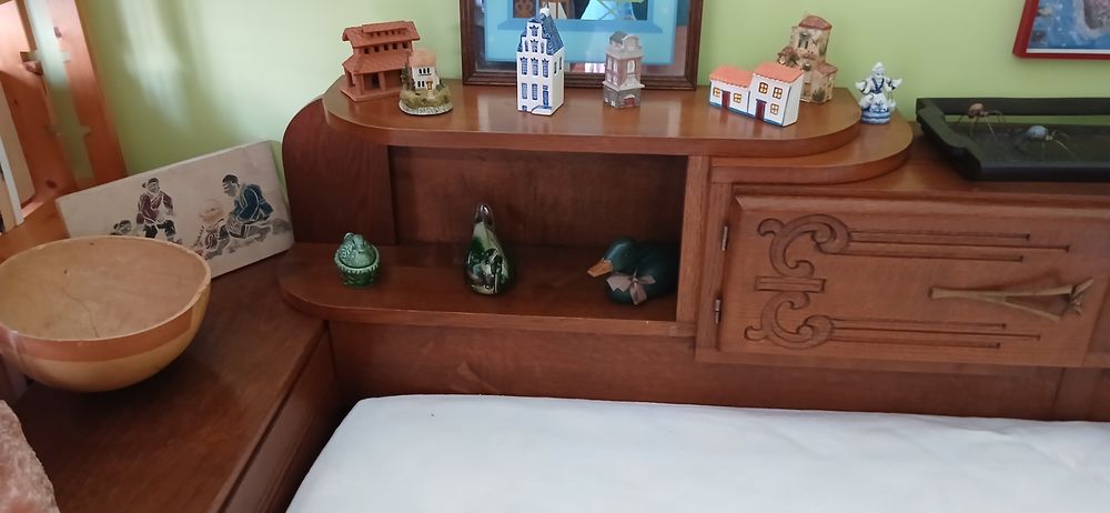Ensemble vintage lit + table + commode Meubles
