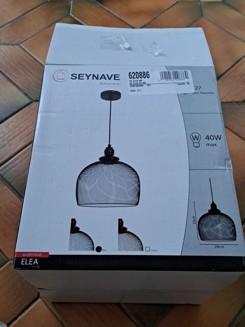 suspension en mtal 10 Jouy-le-Moutier (95)