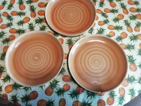 DON DE 3 ASSIETTES plates BP GRÈS VINTAGE 1970 0 Vermelles (62)