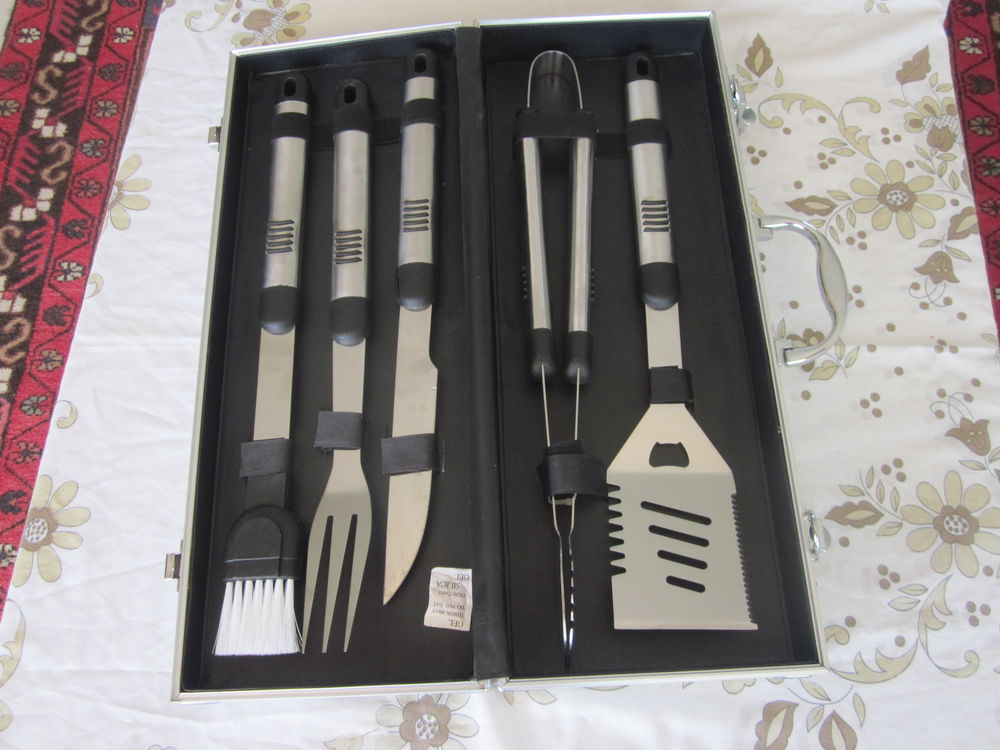  KIT Barbecue neuf .
Electroménager