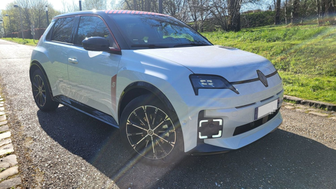 Renault R5 Renault 5 E-Tech Electrique 150 ch autonomie confort Iconic cinq 2025 occasion Bois-d'Arcy 78390