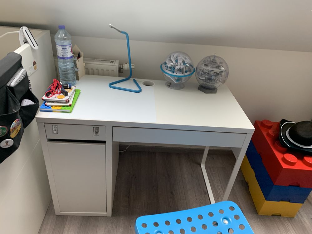 Lit Malm et Bureau pour enfant Meubles