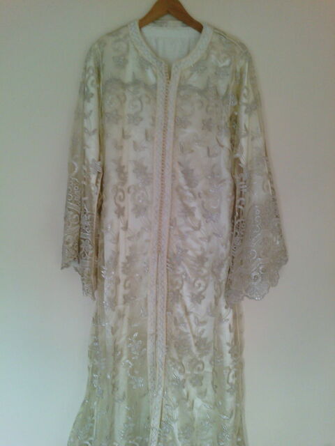 CAFTAN MAROCAIN TAGCHITA 35 Livry-Gargan (93)