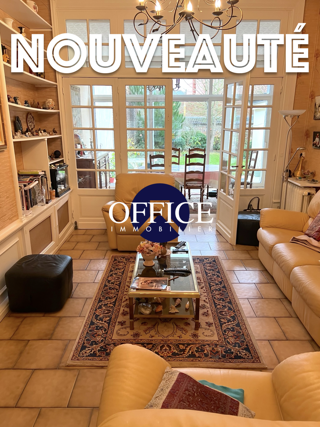  Maison � vendre 10 pi�ces 230 m�