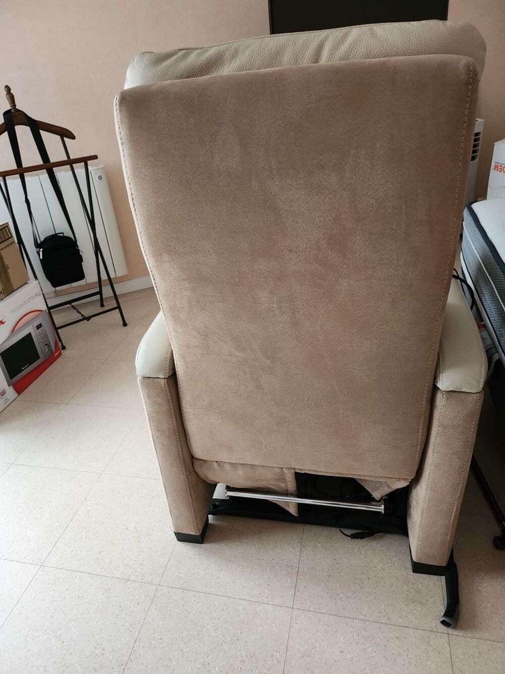 Fauteuil &eacute;l&eacute;vateur &eacute;lectrique moins d'un an Meubles
