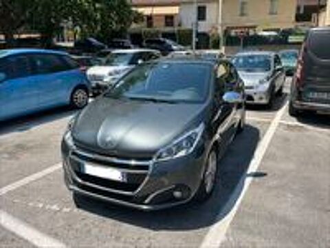 208 1.2 PureTech 82ch BVM5 Style 2017 occasion 06800 Cagnes-sur-Mer