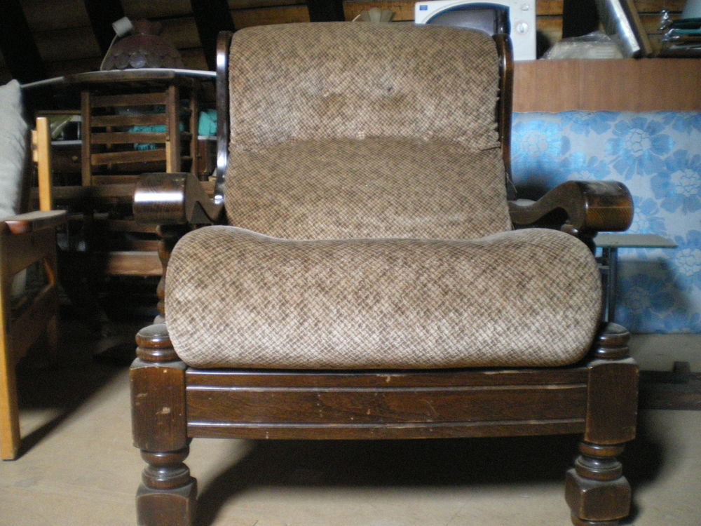 lot de fauteuils bois et tissus Meubles