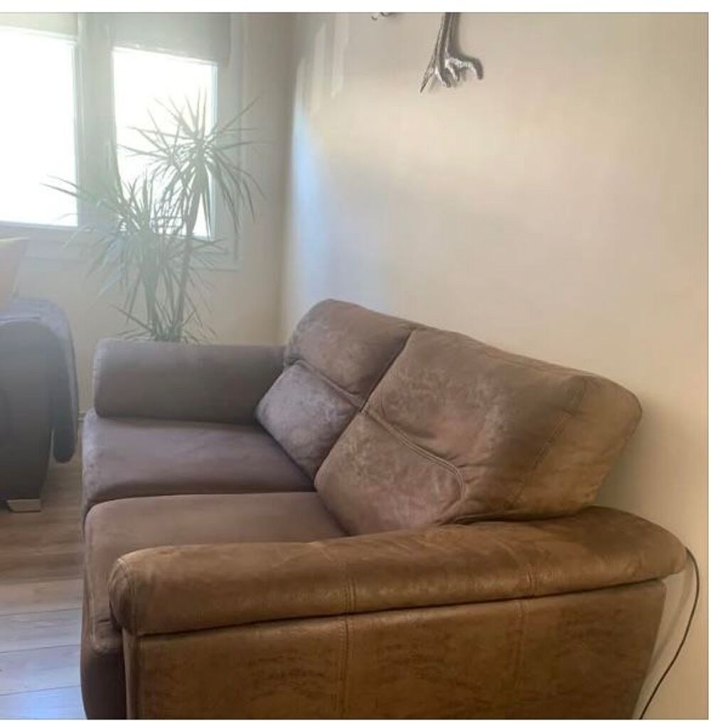 ? : Canap&eacute;s &agrave; souvenirs, pr&ecirc;ts pour une nouvelle av Meubles