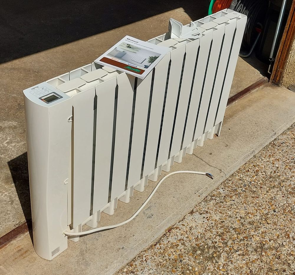Radiateur Sauter Baladi 2000 W &agrave; inertie - R&eacute;f. 556420 - TBE Electroménager