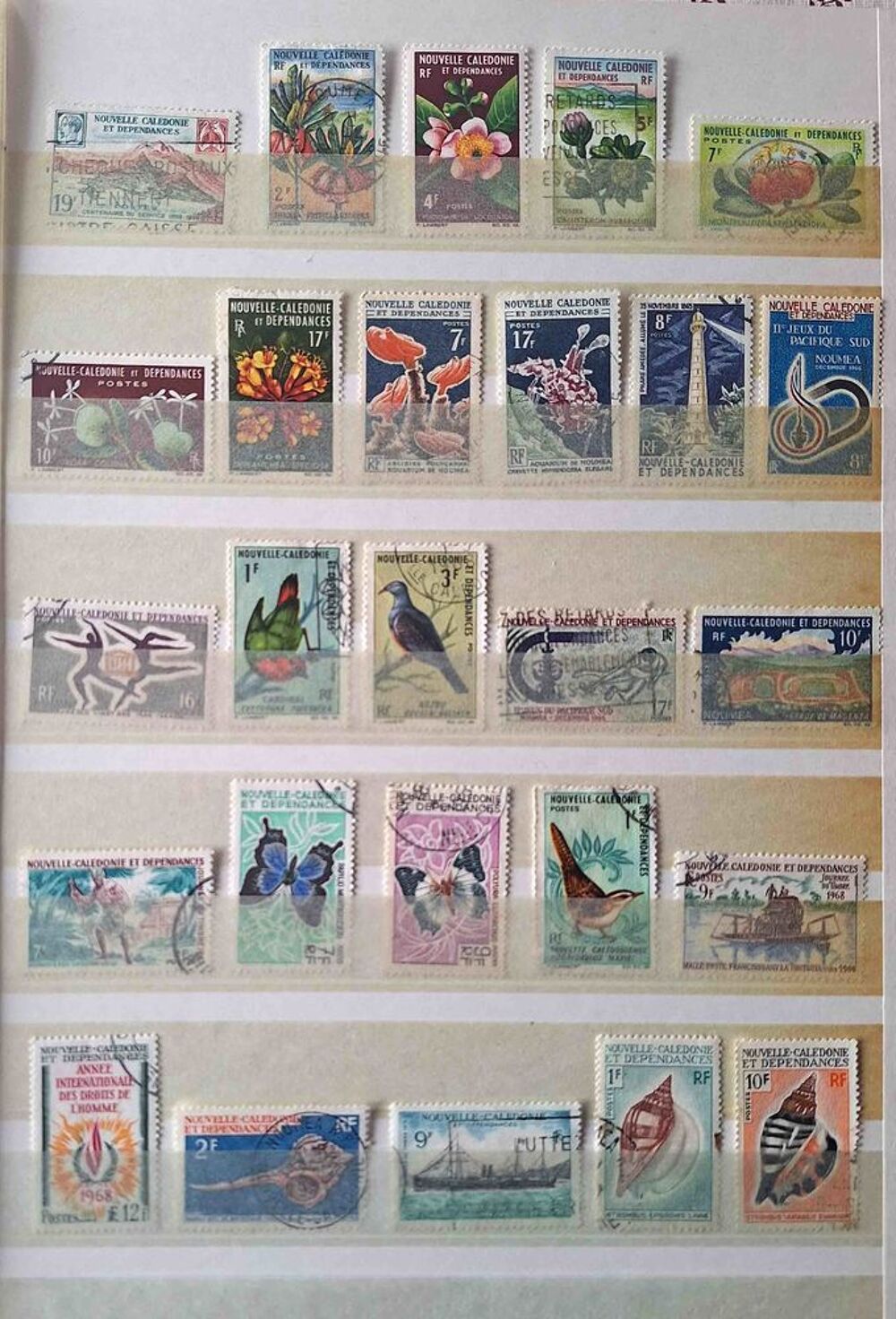 S&eacute;rie de timbres de collection de Nouvelle Cal&eacute;donie 