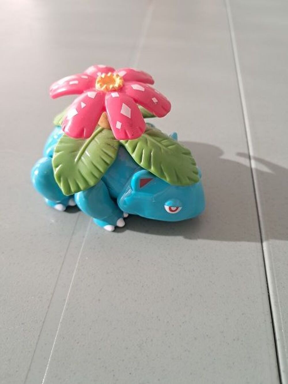Jouet voiture Pokemon bulbe bizzard manga anime japon Tv goo Jeux / jouets