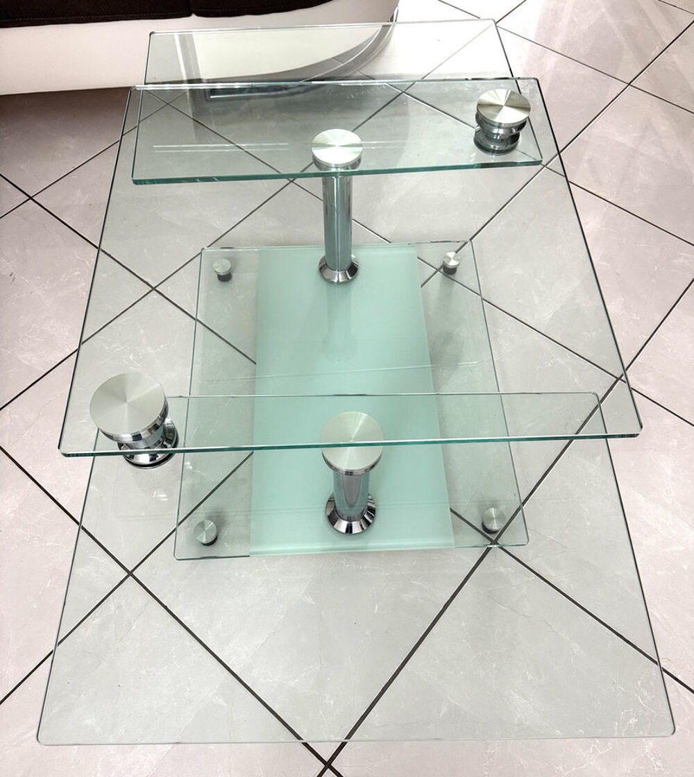 Table basse de salon en verre Meubles