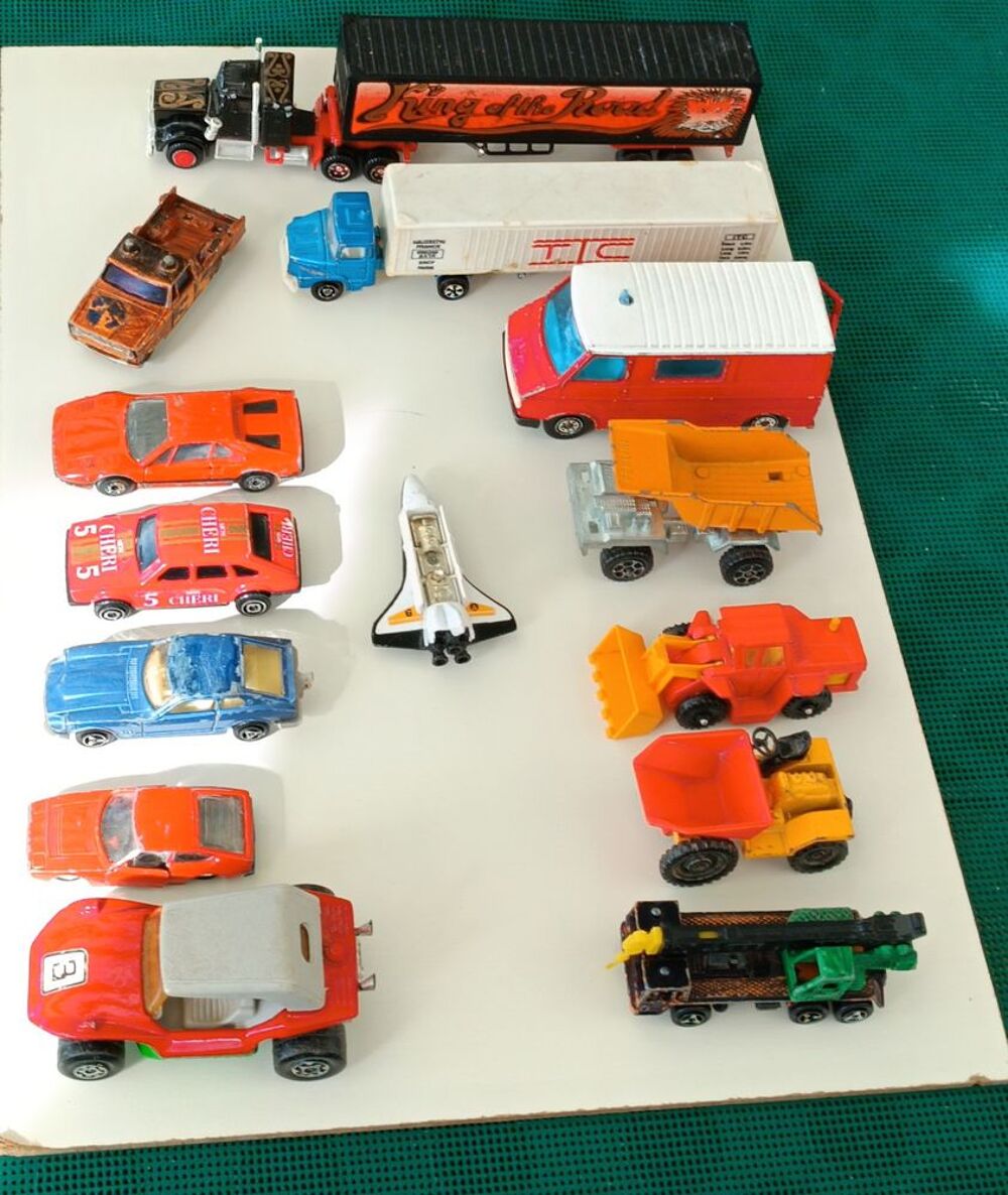 10 VEHICULES MINIATURES, MAJORETTE, CORGI, POLITOYS 