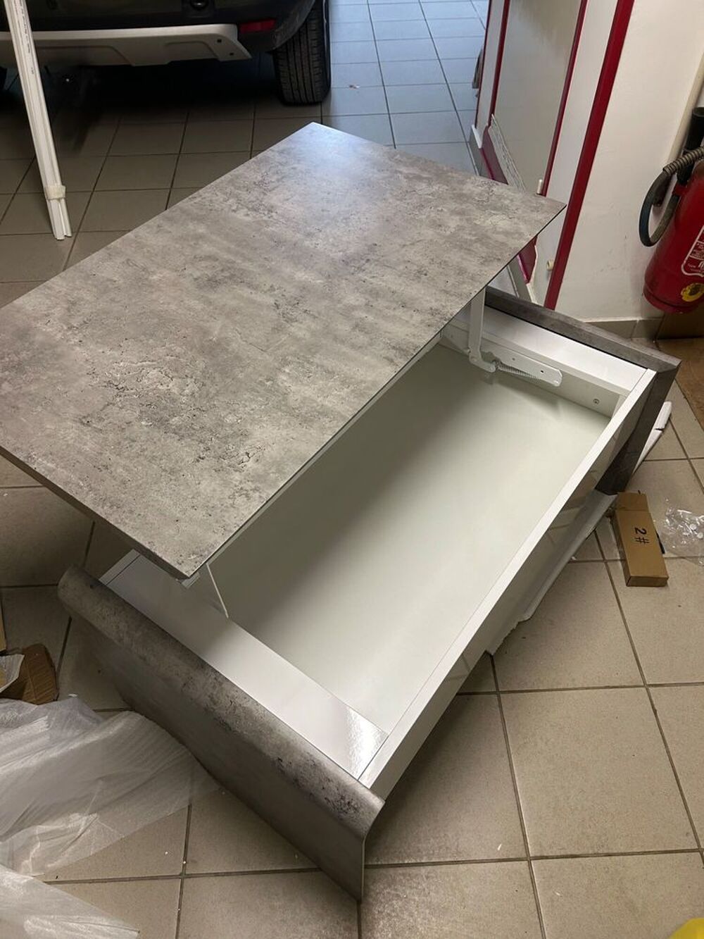 Table basse b&eacute;ton/blanc GIULIAR 2 Meubles