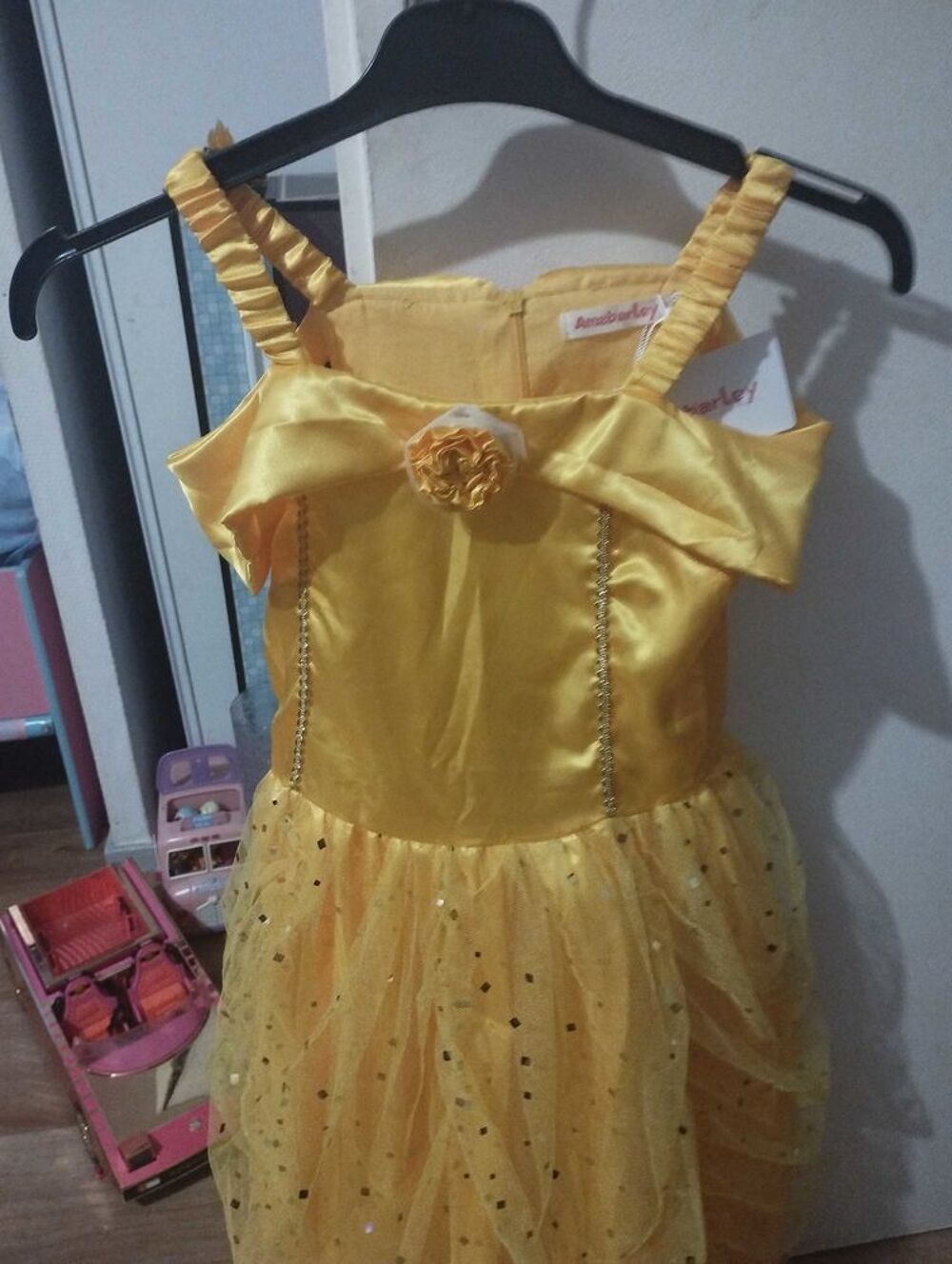 costume de la belle Vtements enfants