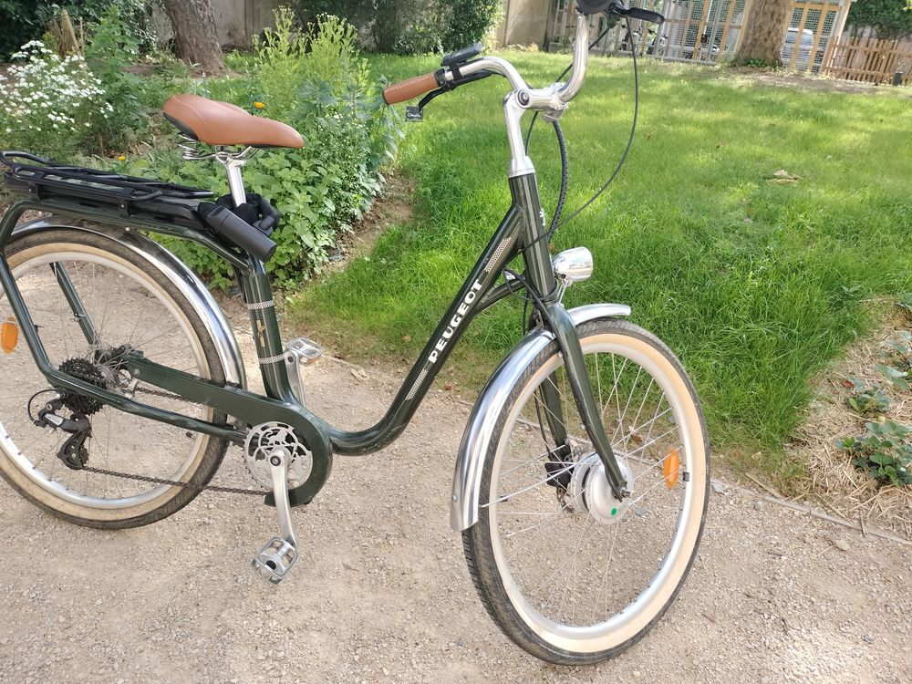 V&eacute;lo Peugeot &agrave; assistance &eacute;lectrique - sous garantie
Vélos