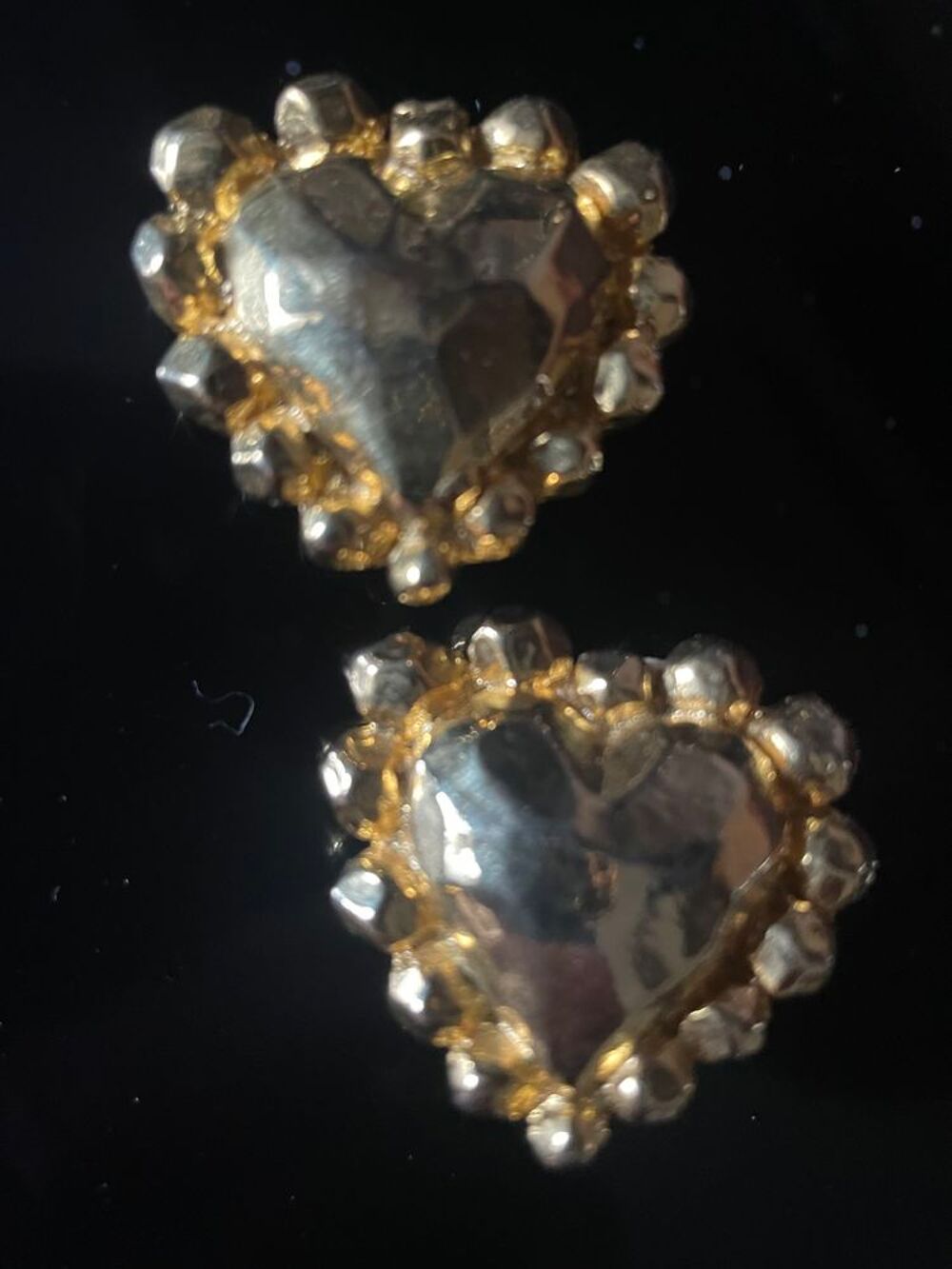 BO Clip dor&eacute;e Coeur facette perl&eacute;e Christian LACROIX Bijoux et montres