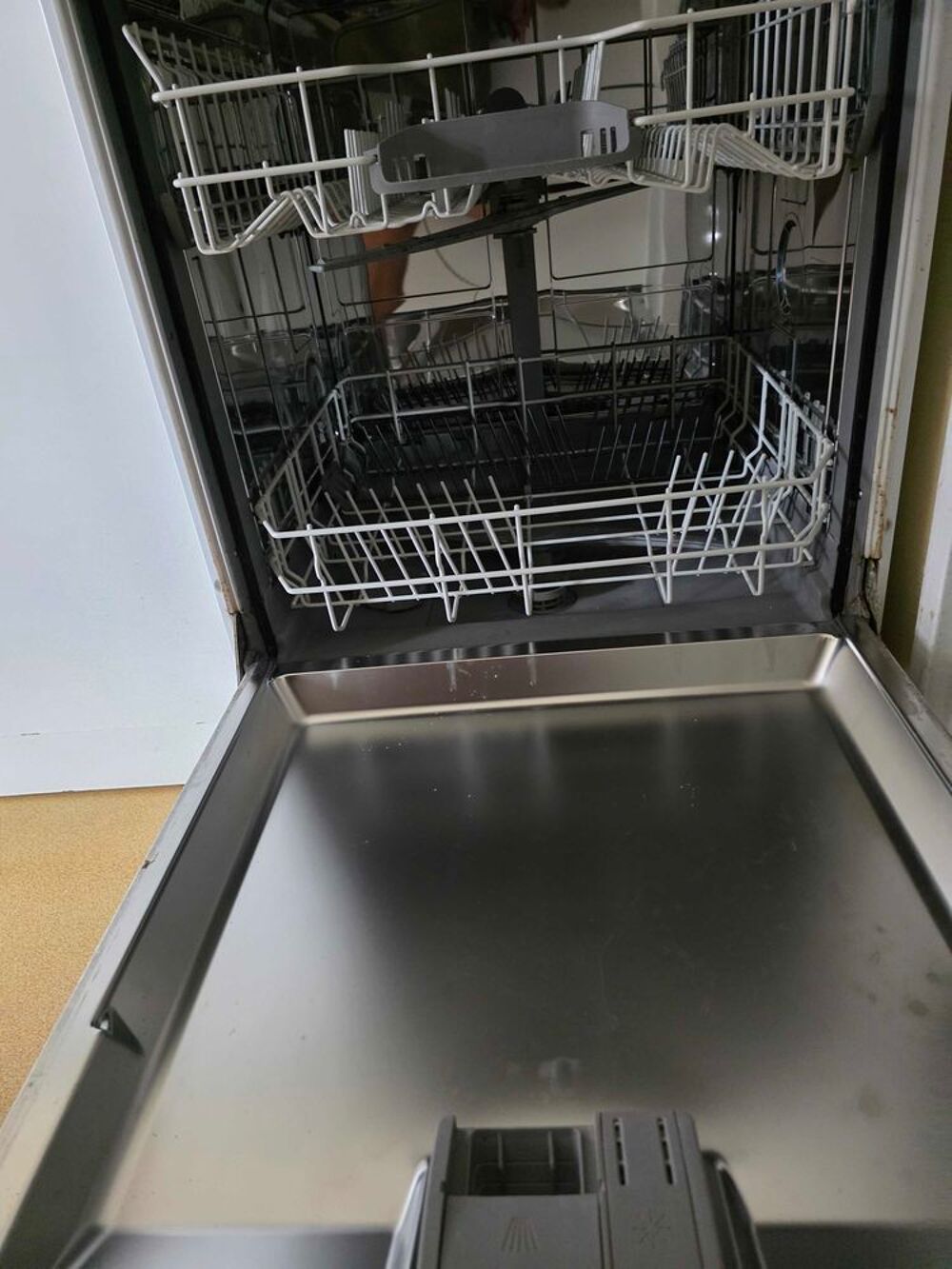 Lave vaisselle Siemens mod&egrave;le SI6P1S Electroménager