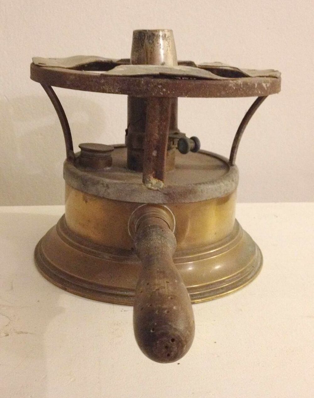 Souvenir ancien r&eacute;chaud pour collectionneur
Décoration
