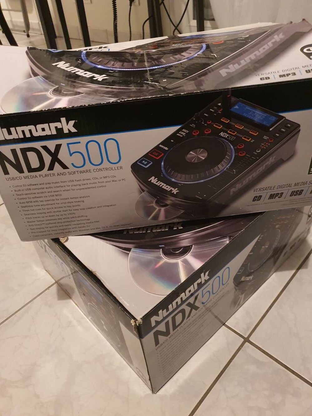 Platines Numark + table mixage Numark Audio et hifi