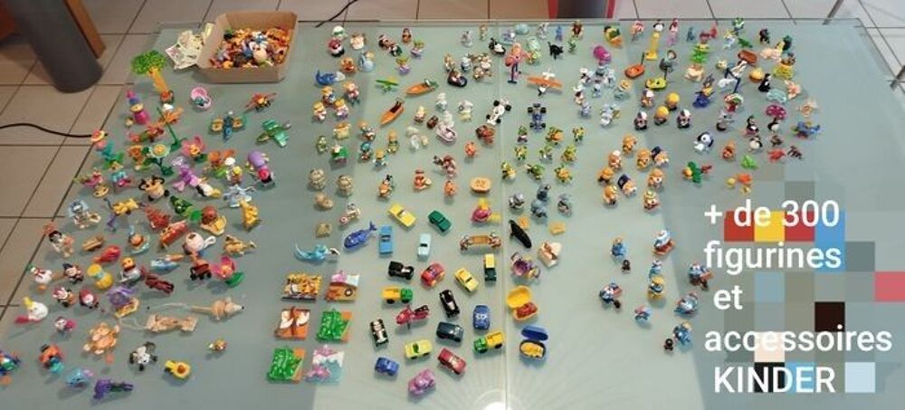 Gros lot de + 300 figurines et accessoires KINDER /ann&eacute;es 90 