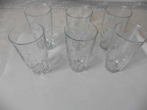 6 verres Marque Luminarc
Hauteur 13 cm
Estrées-Saint-Denis (60)