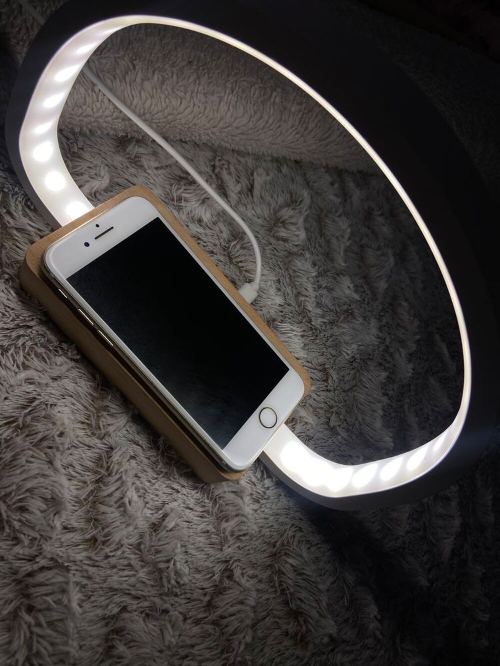 Chargeur - Lampe wireless socle en bois Téléphones et tablettes