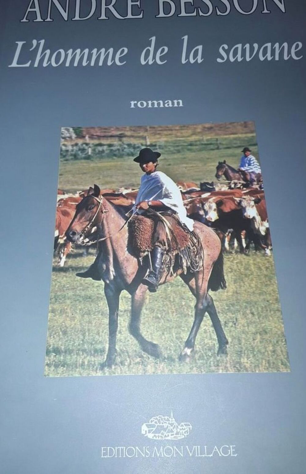 L'homme de la savane Livres et BD