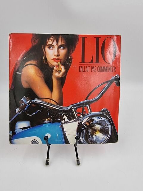 Vinyle 45 tours Lio : Fallait pas Commencer avec fourreau 2 Vulbens (74)
