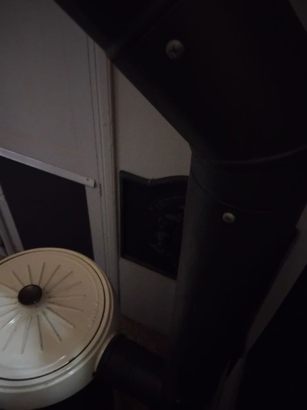 Po&ecirc;le &agrave; bois en fonte Invicta Electroménager
