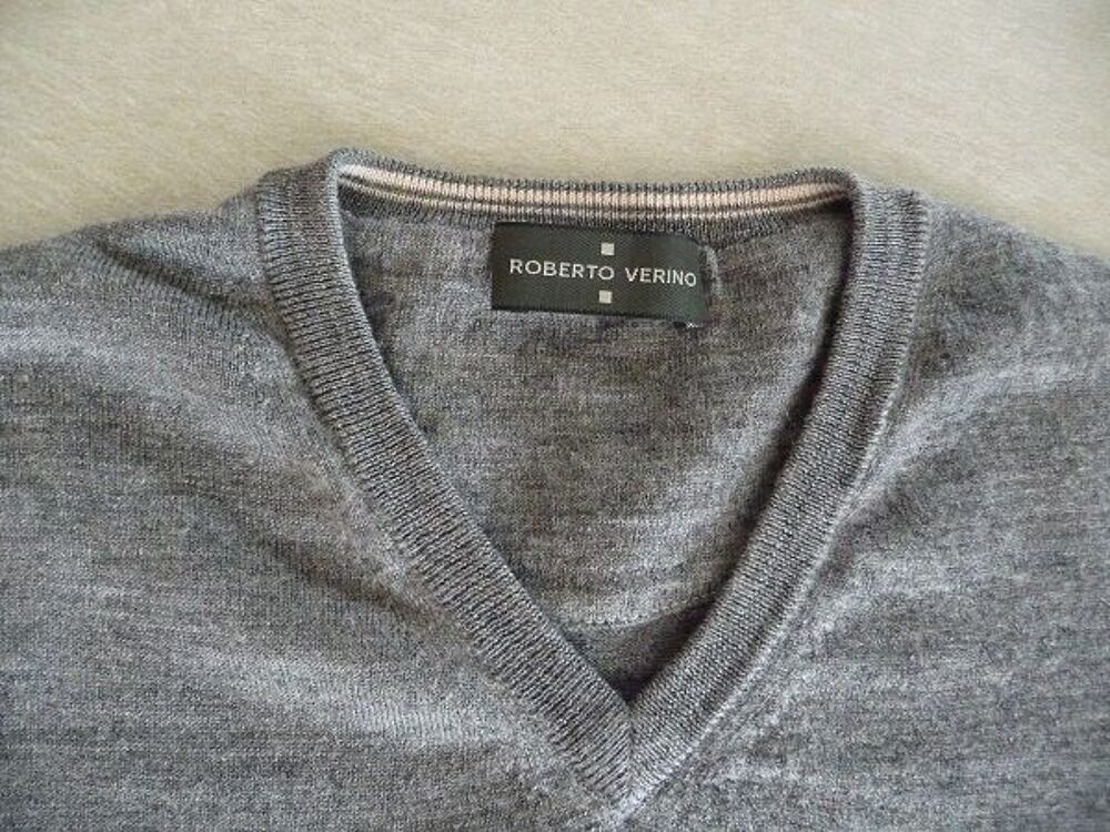 Pull gris pure laine taille L marque Roberto V&eacute;rino Vêtements