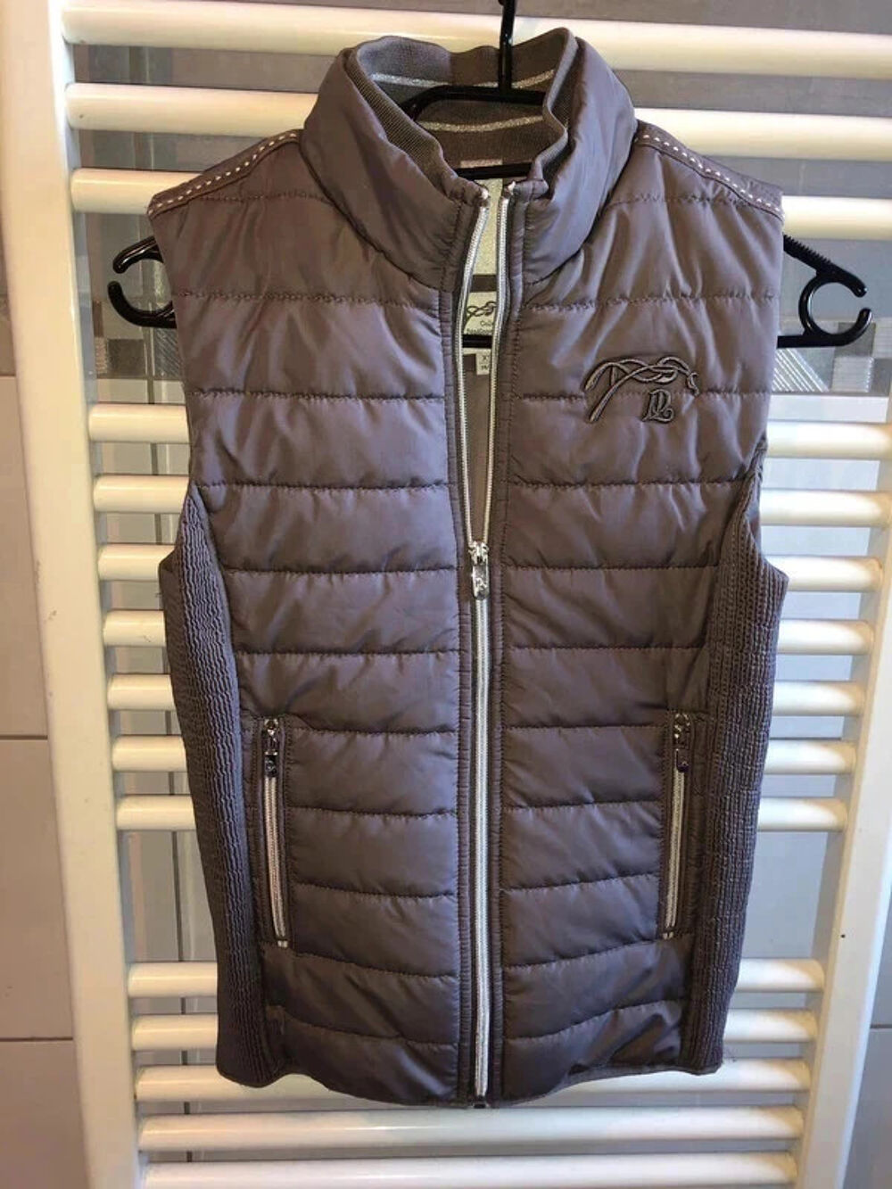Doudoune P&eacute;n&eacute;lope Leprevost taille XS neuve &agrave; 65 euros Vêtements