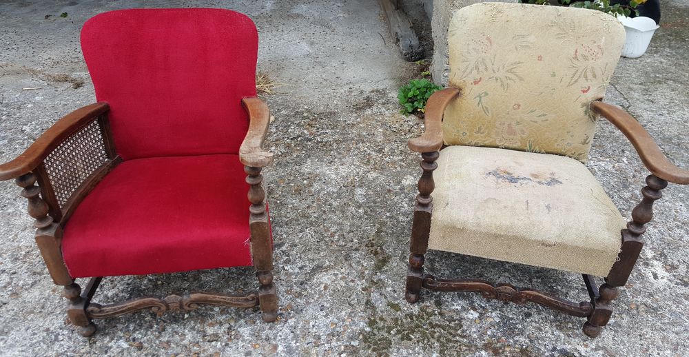 Fauteuil de chemin&eacute;e en l'&eacute;tat Meubles