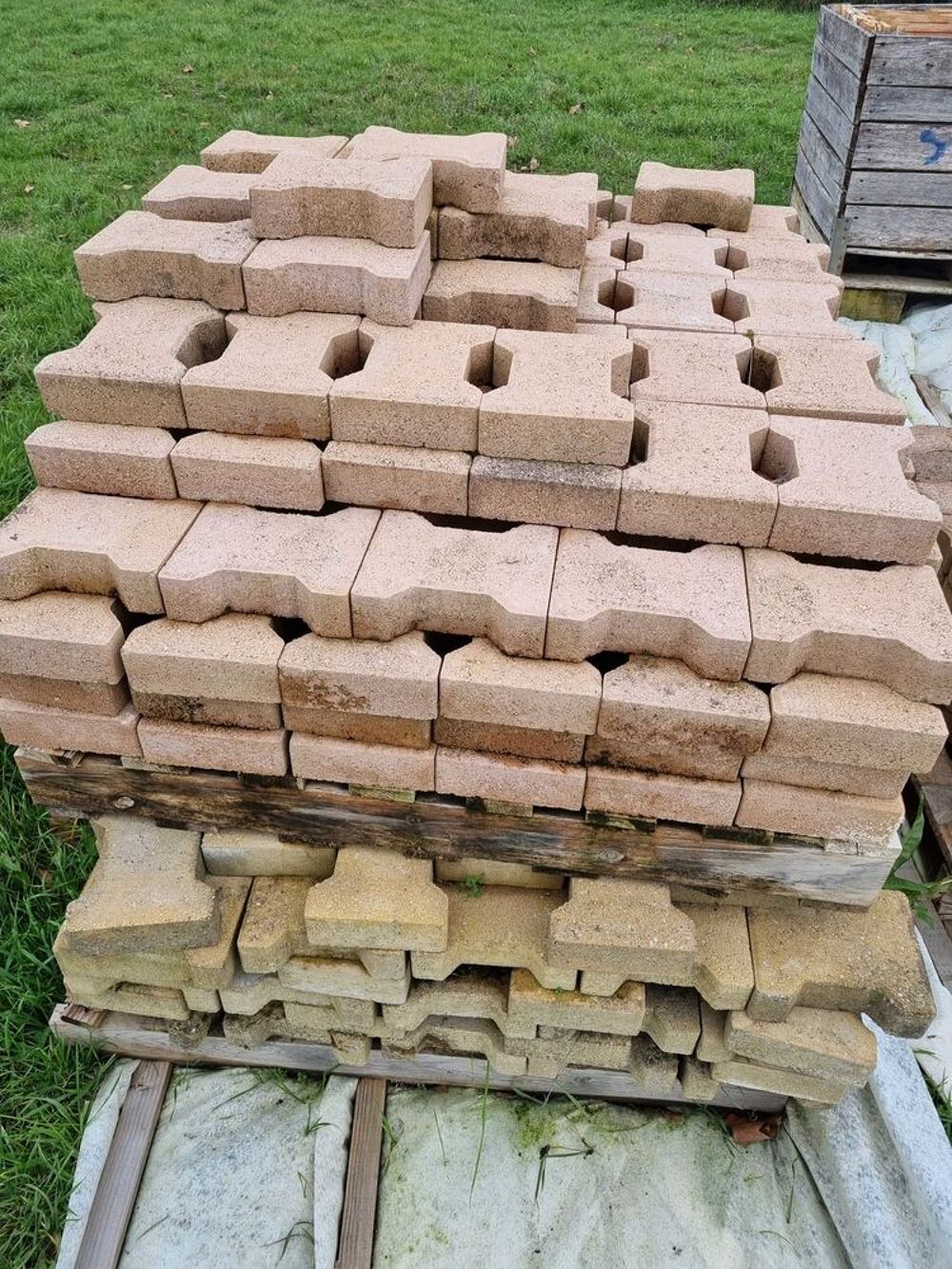 Pav&eacute;s autobloquants Jardin