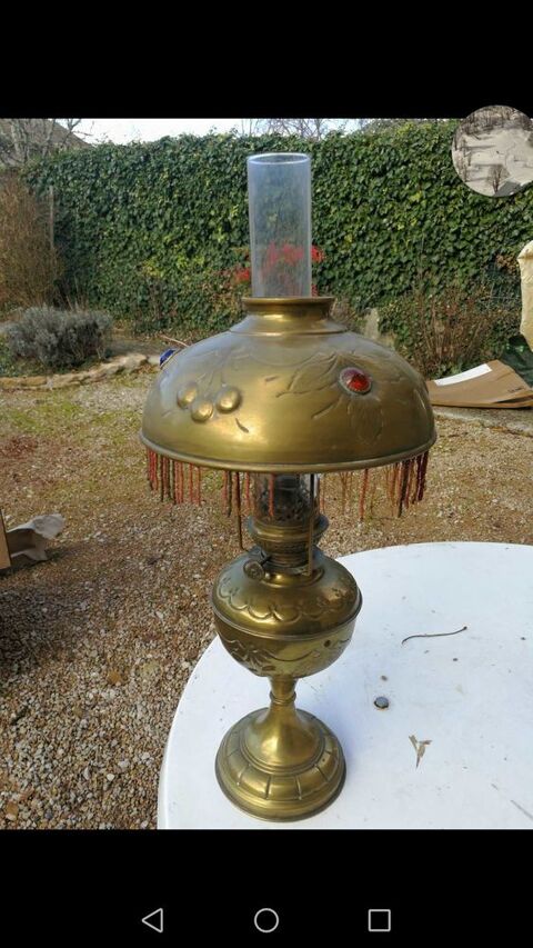 lampe   ptrole ancienne 38 Chazey-sur-Ain (01)