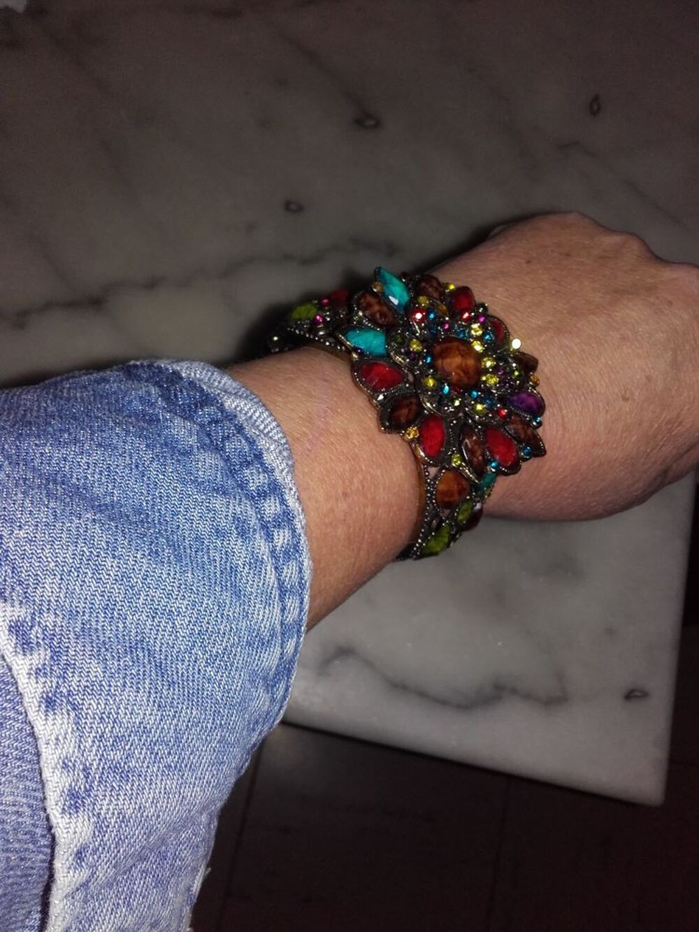 Bracelet manchette multicolore Bijoux et montres