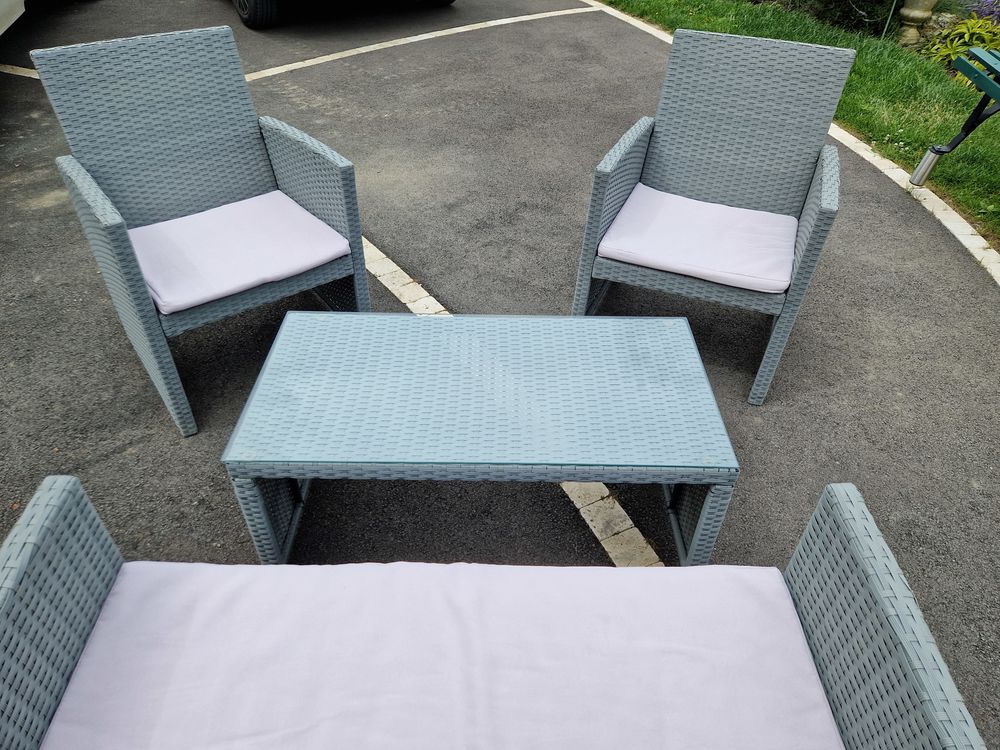 Salon de jardin gris imitation rotin Meubles