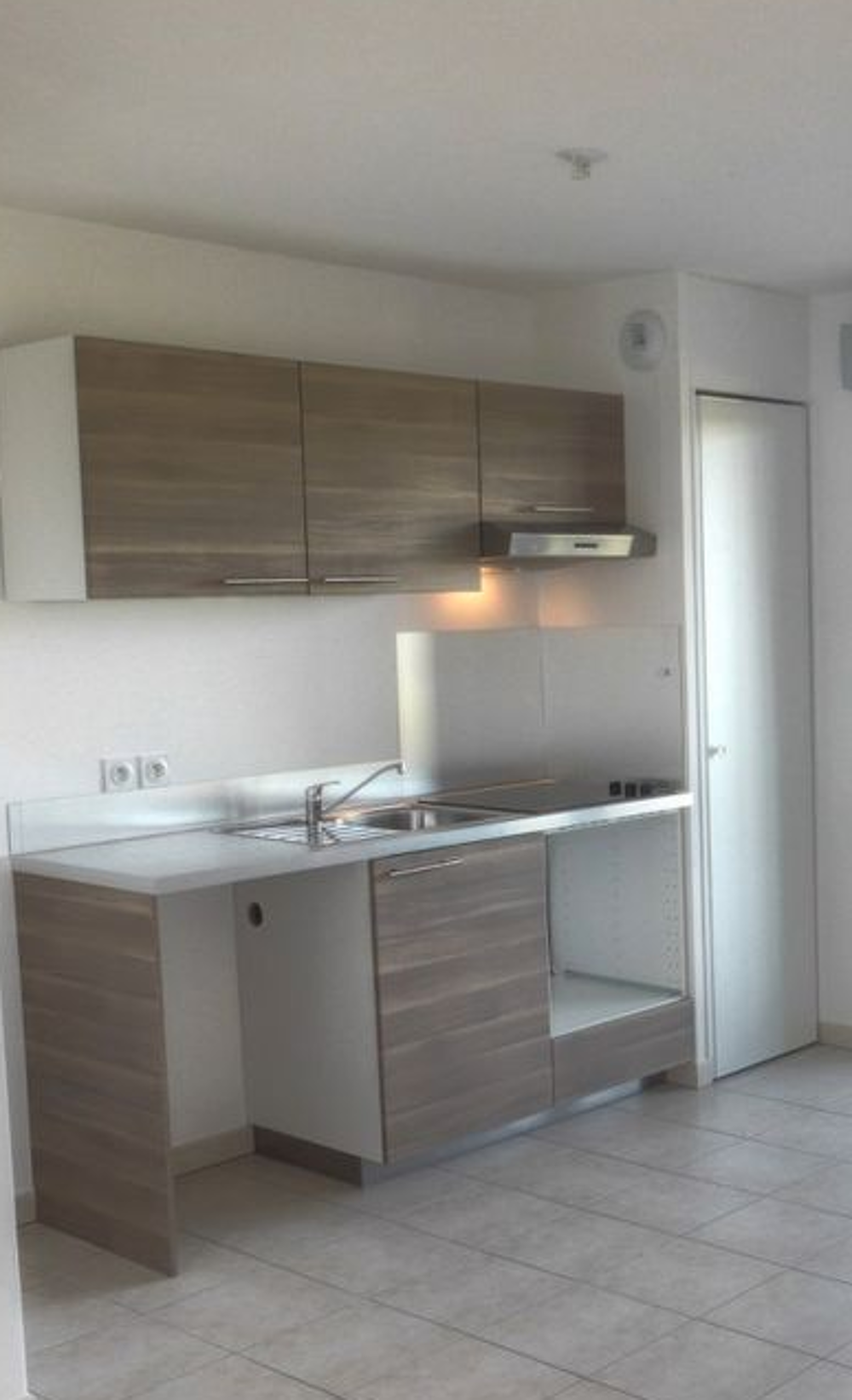 Vente Appartement appartement T2 43 m2 garage 17m2 L'isle-d'abeau