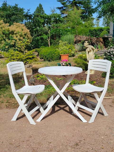 Petit salon de jardin 70 Avermes (03)