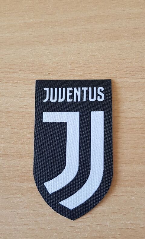 écusson équipe de football
juventus de turin nouveau modèle
5 Carnon Plage (34)