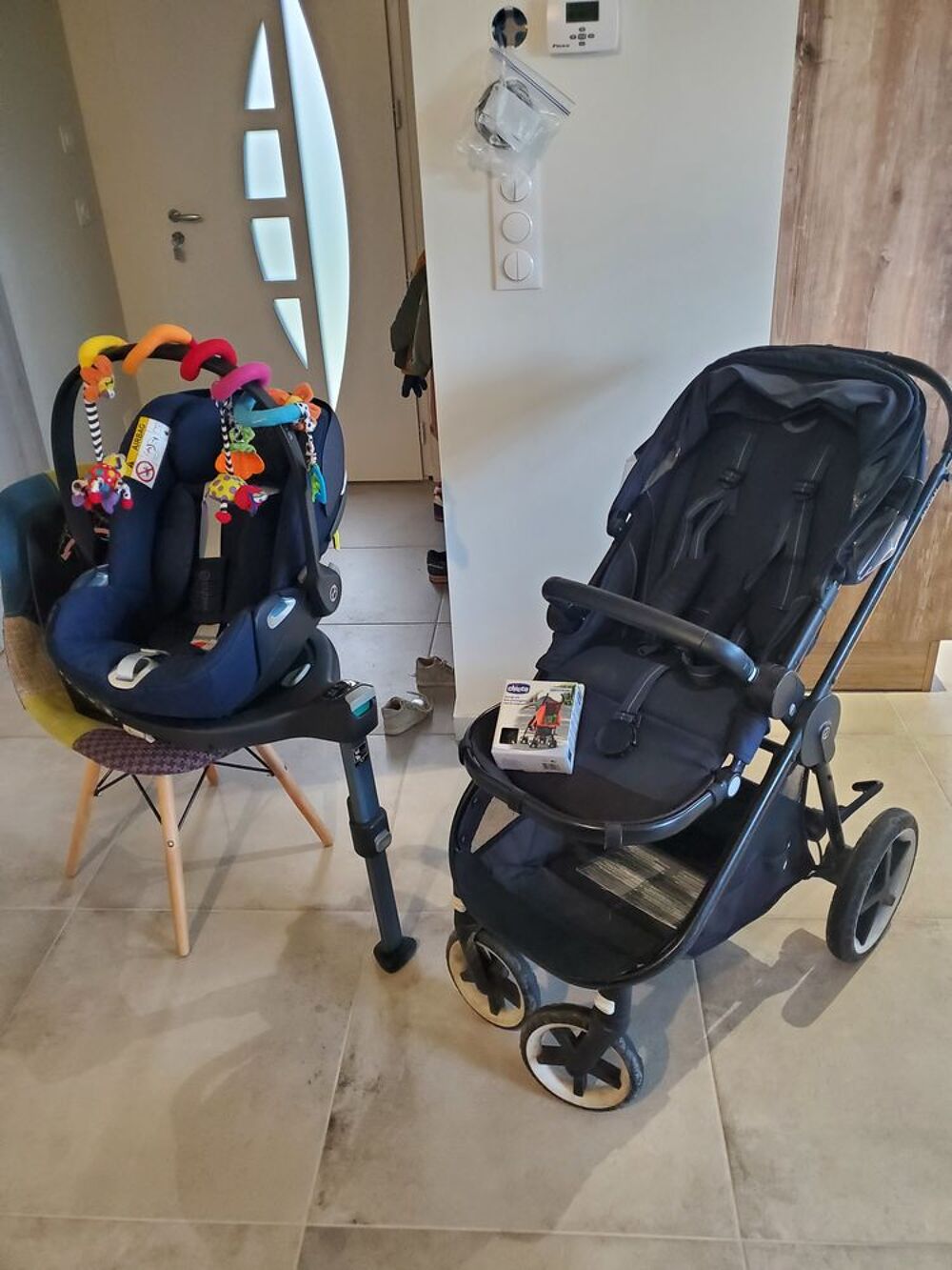 Lot cybex poussette, cosy et base isofix Puériculture