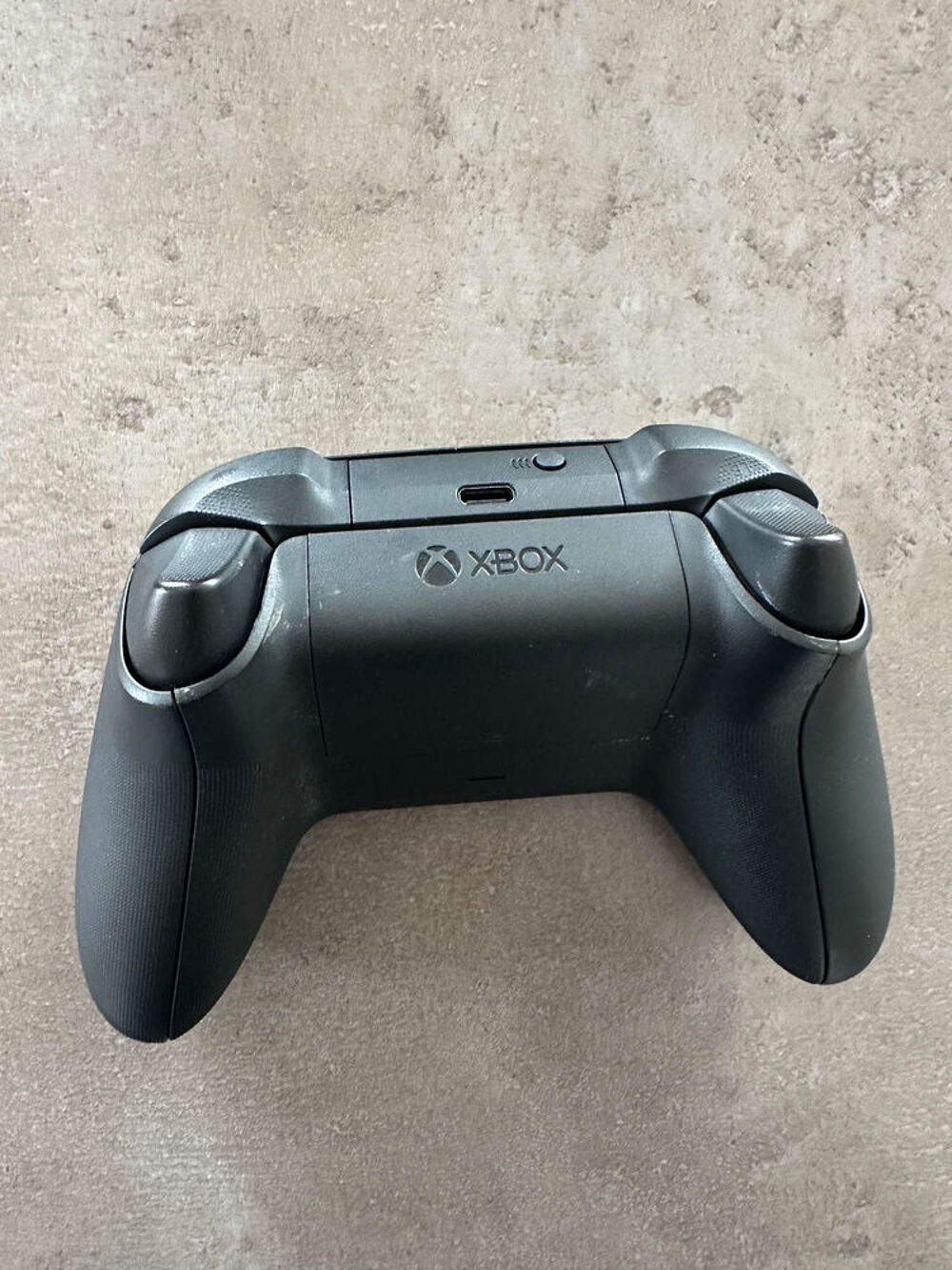 MANETTE SANS FIL CARBON BLACK XBOX Consoles et jeux vidéos