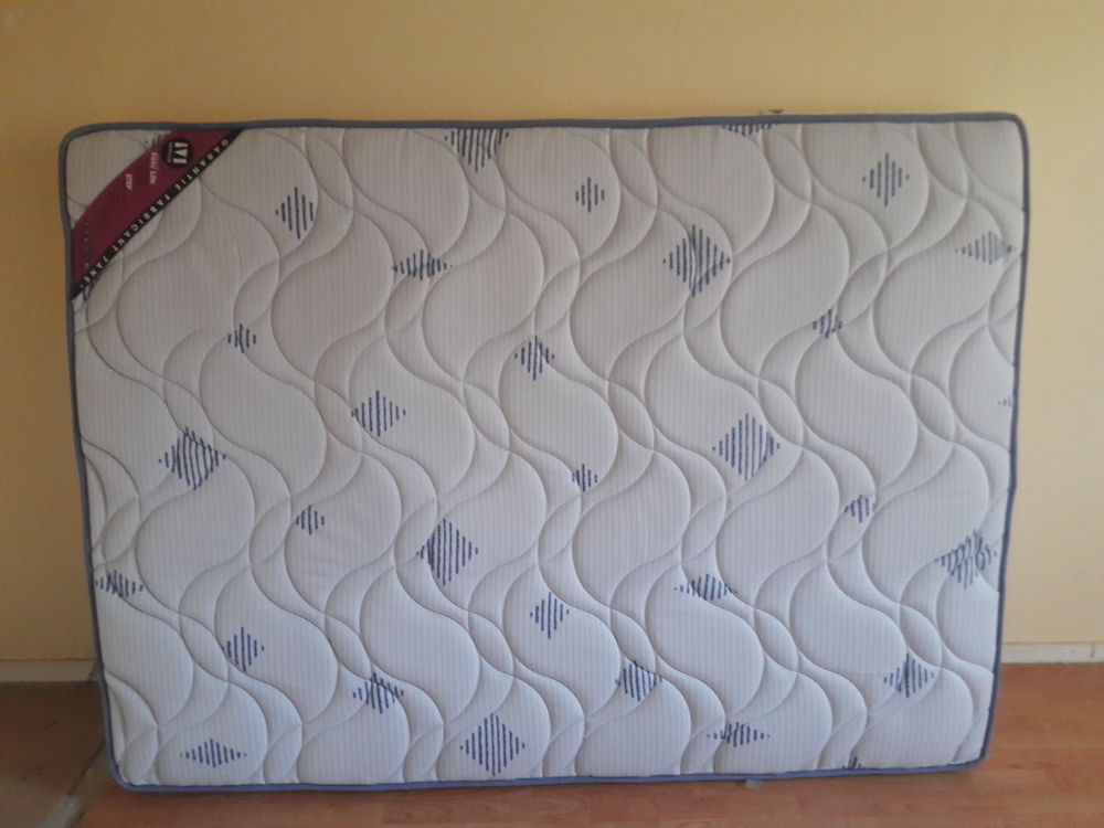 matelas M&Eacute;RINOS Meubles