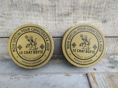 Boite Publicitaire Le Chat Bott� Caract�res � Jour Cirage  22 Loches (37)