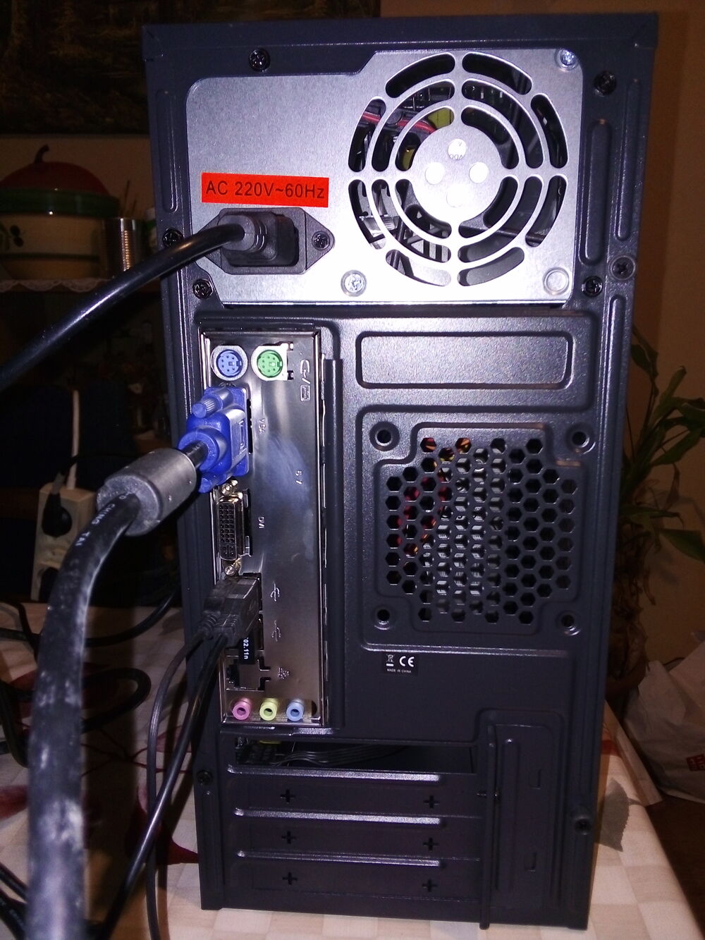 Ordinateur de bureau Matériel informatique