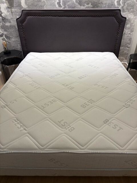 Grand Lit avec sa t�te de lit design160*200 0 Lyon 1 (69)