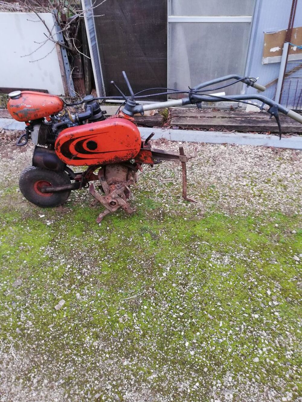 motobineuse Jardin